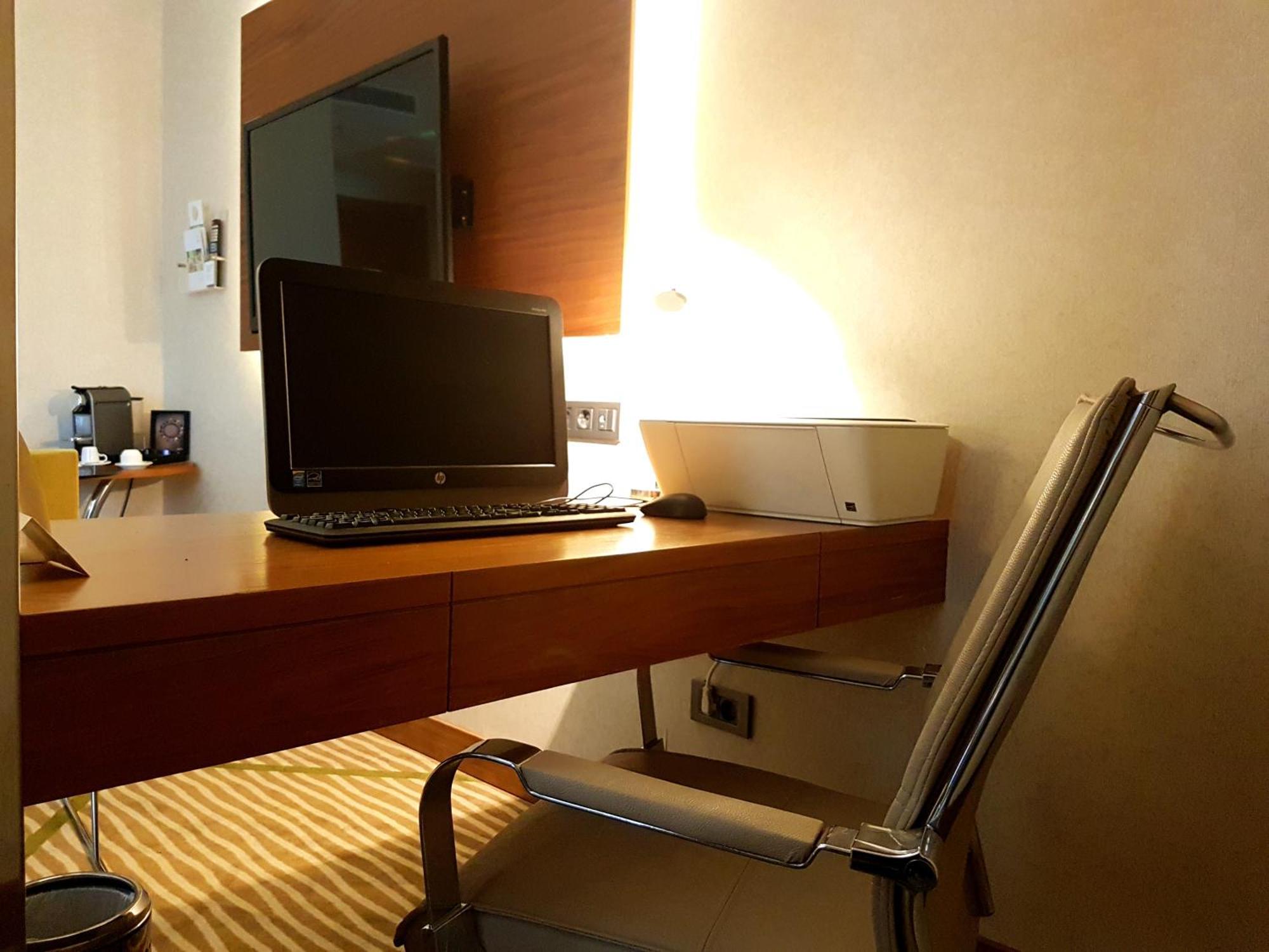 Holiday Inn Gaziantep By Ihg Ngoại thất bức ảnh