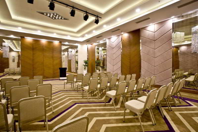 Holiday Inn Gaziantep By Ihg Ngoại thất bức ảnh
